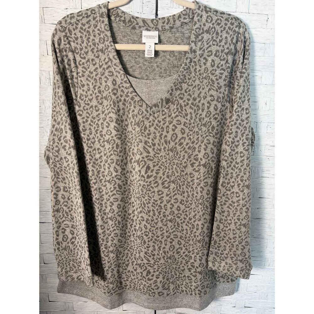 Chico's women's sweater V-neck lightweight soft CozyCore layered animal print